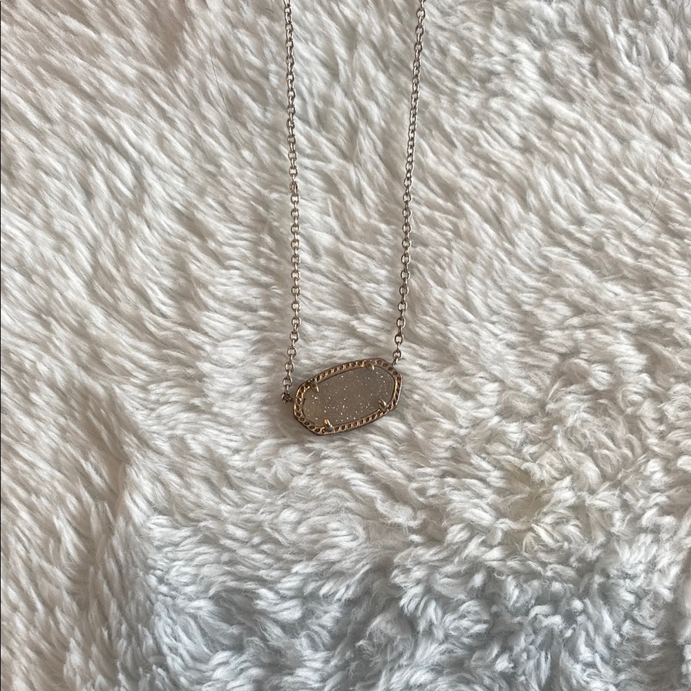 Kendra Scott Elisa Silver Pendant Necklace in Iridescent Drusy